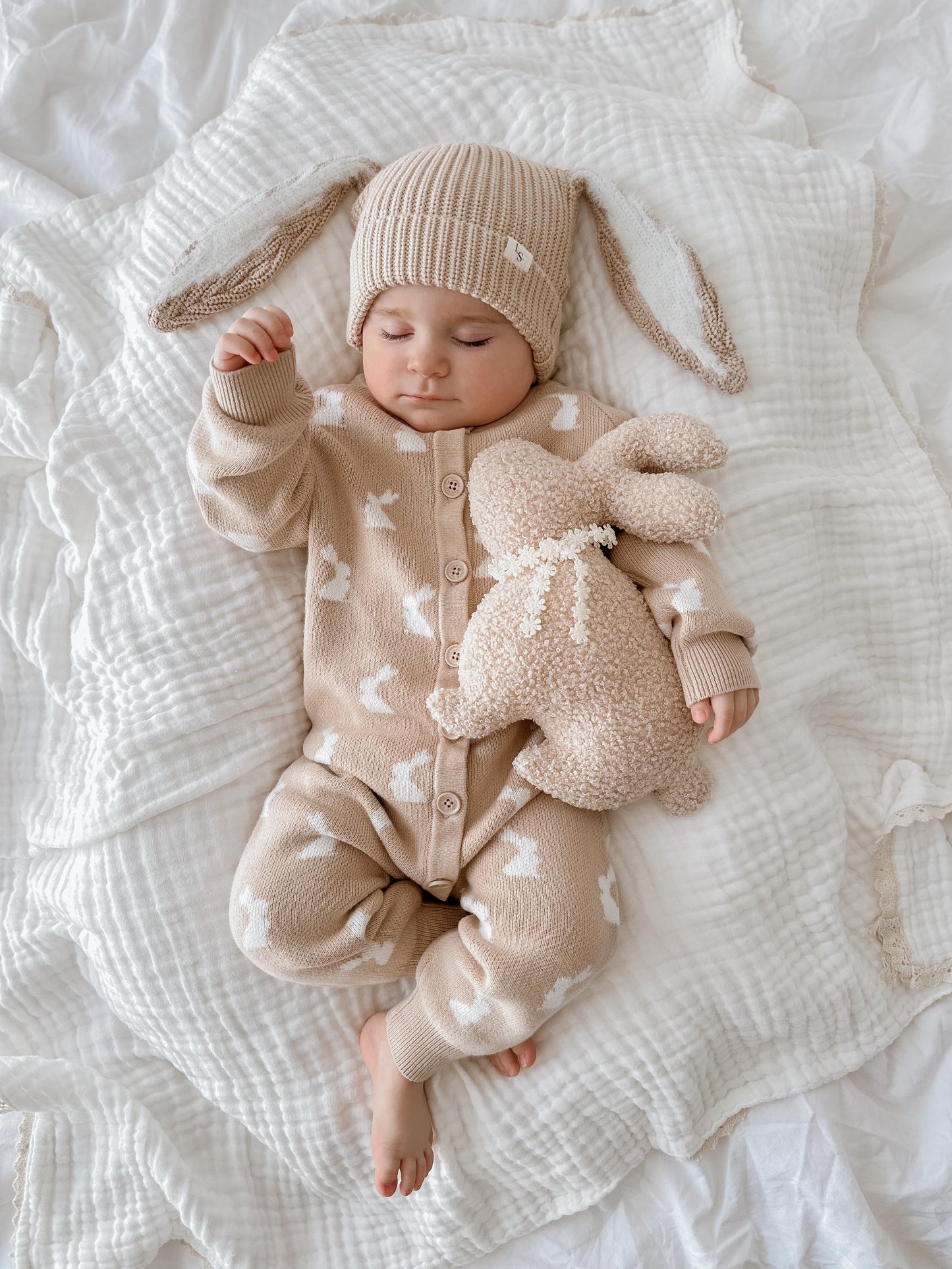 Boucle' cuddle bunny