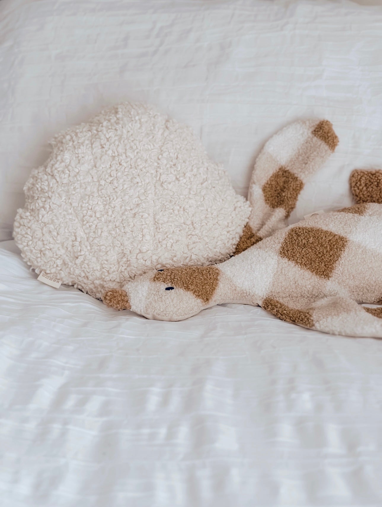 Boucle' cuddle duck