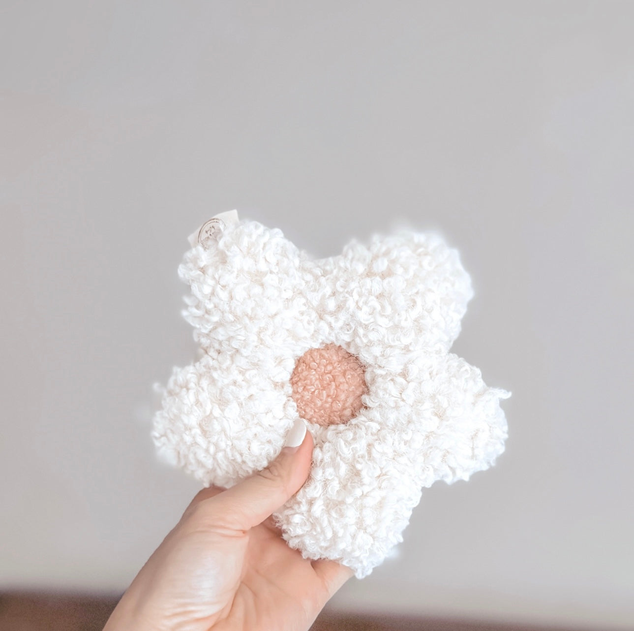 Daisy dummy holder- comforter