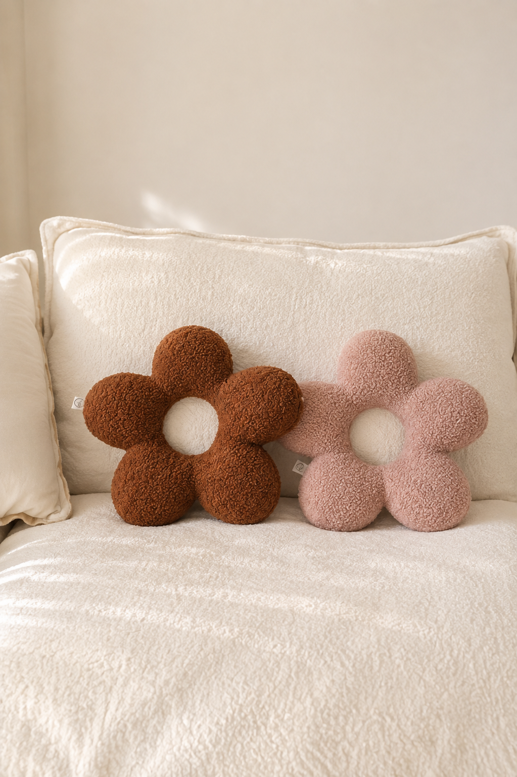 Daisy cushions