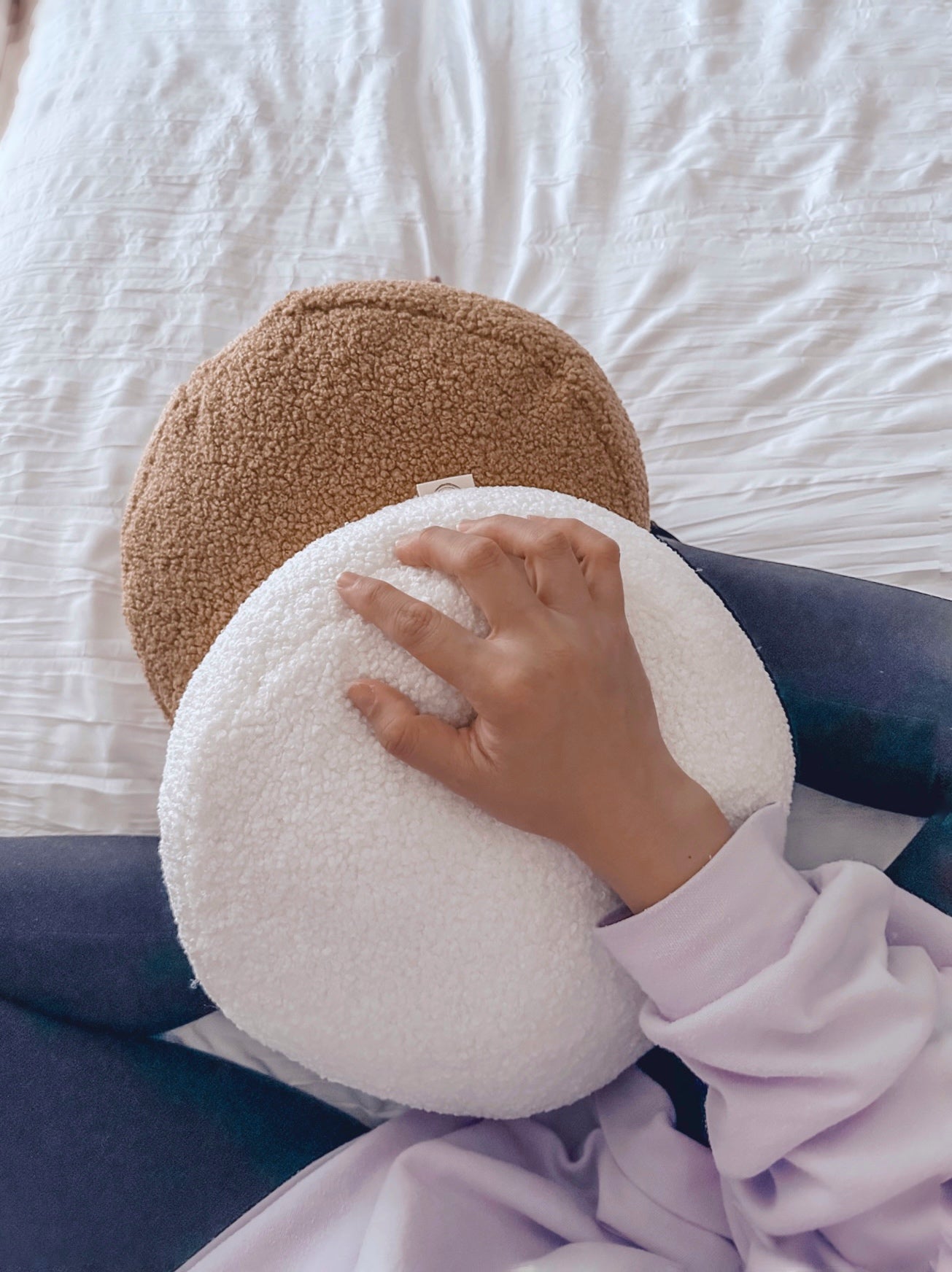 Fluffy round cushions