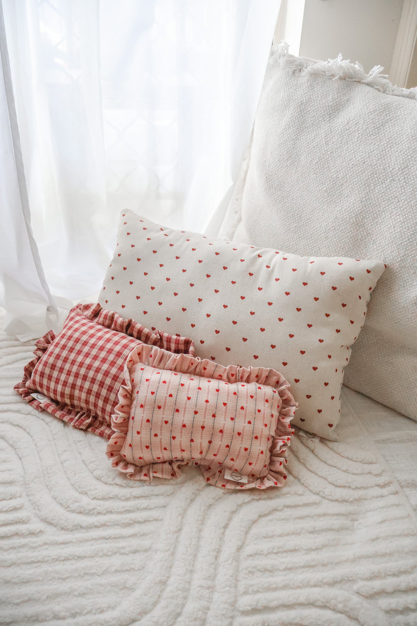 L'Amour Ruffle Cushions