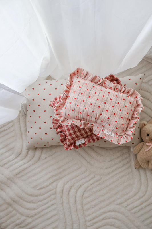 L'Amour Ruffle Cushions