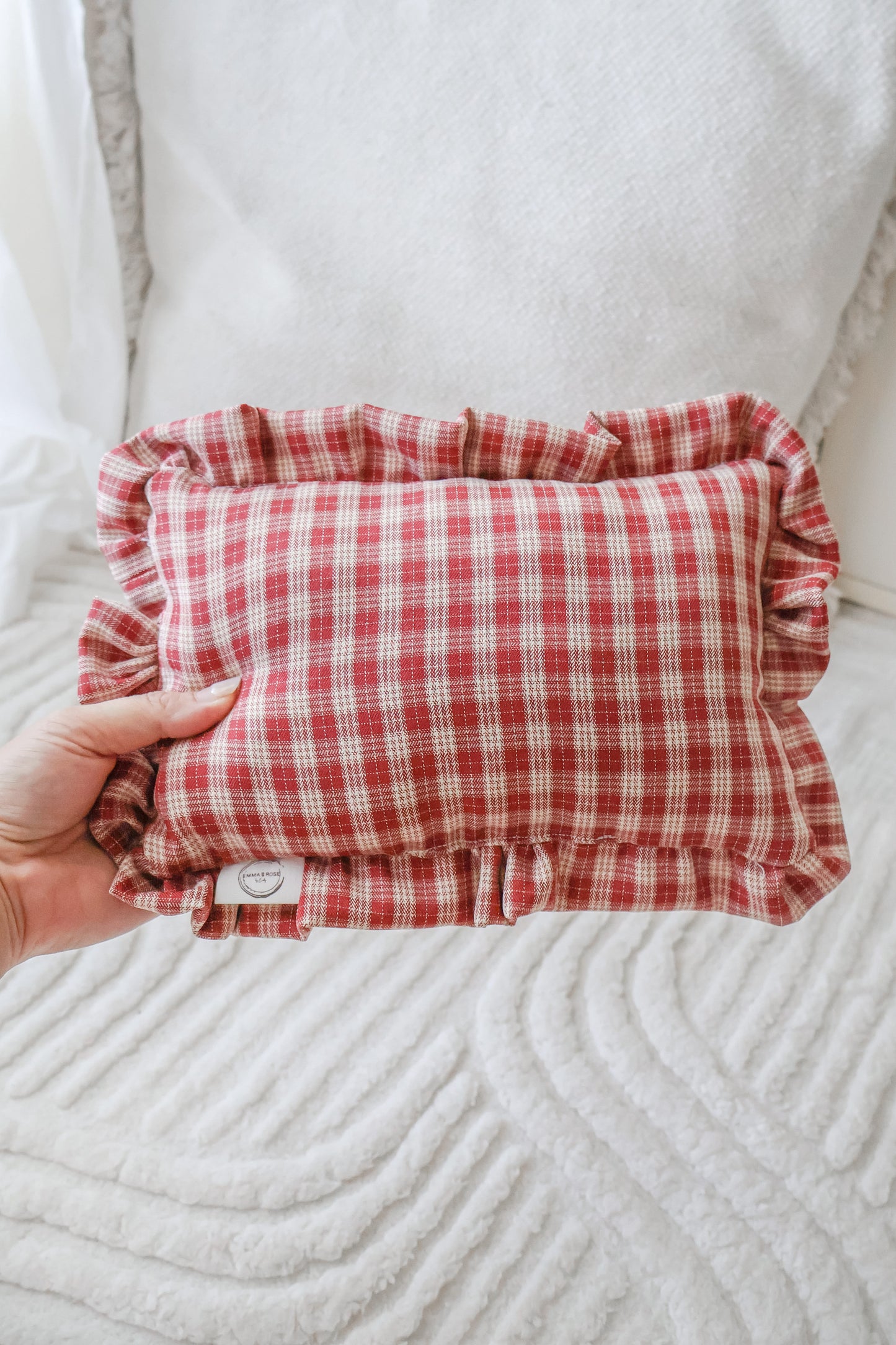 L'Amour Ruffle Cushions