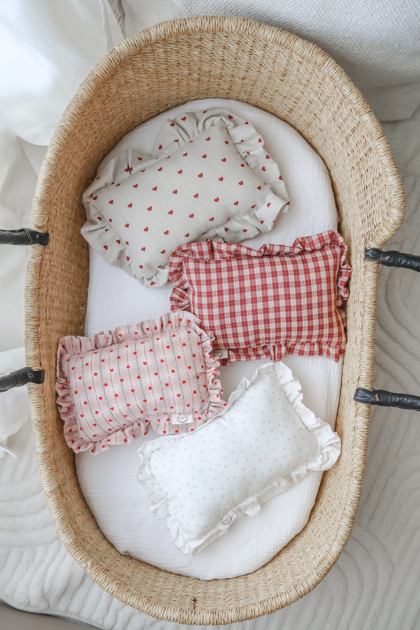 L'Amour Ruffle Cushions