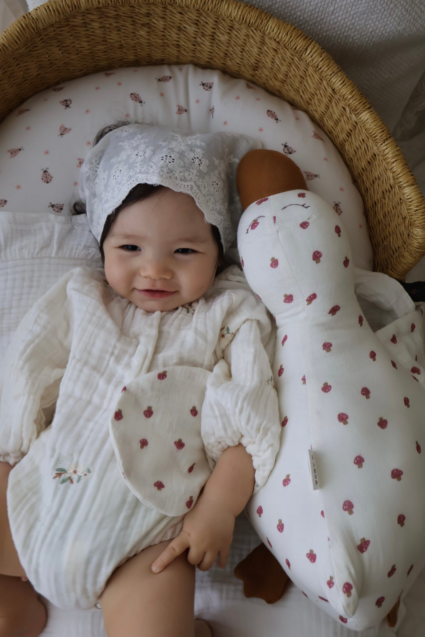 Garden Whispers Collections (snuggle goose)